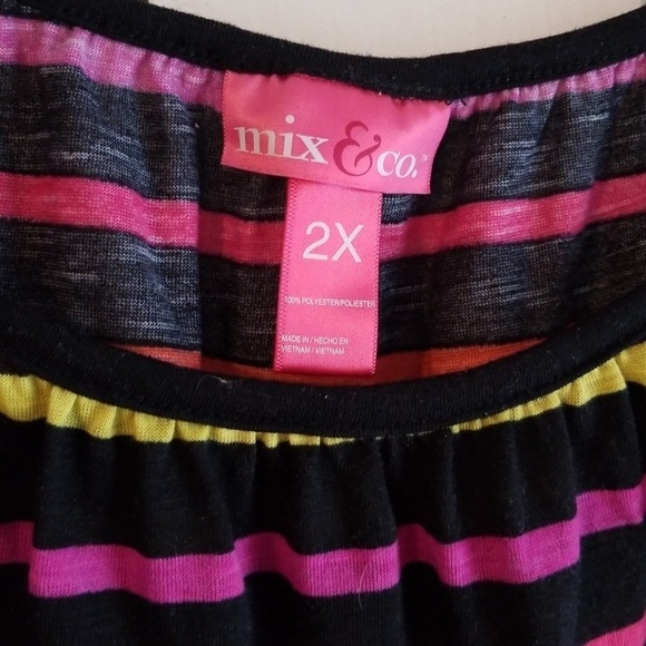 Cute top - Picture 3 of 3